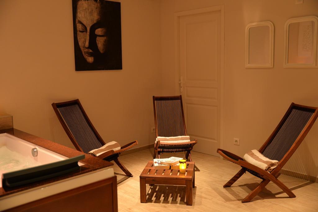 Collias Chambres D'Hotes La Maison De Leonie מראה חיצוני תמונה