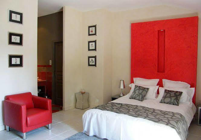 Collias Chambres D'Hotes La Maison De Leonie מראה חיצוני תמונה