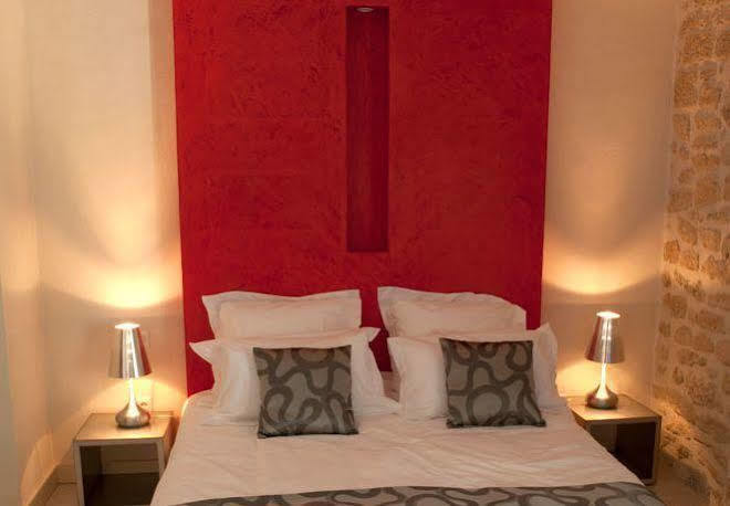 Collias Chambres D'Hotes La Maison De Leonie מראה חיצוני תמונה